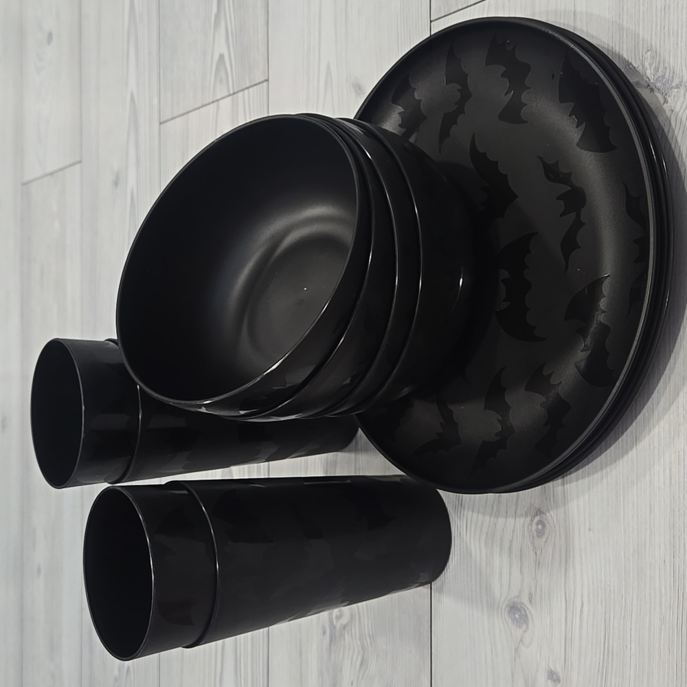 Mainstays Plastic Etched Bat Dinnerware Set Of 12
